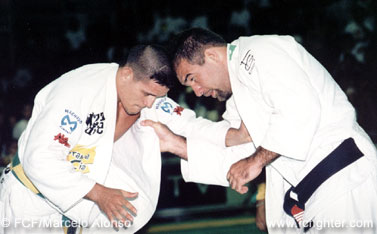 Fabio facing off against Saulo at the Mundial