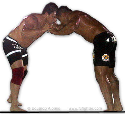 Mark Kerr (left) vs. Ricardo Arona