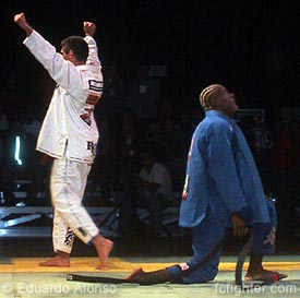 Adriano Maciel defeats Eduardo Jamelao