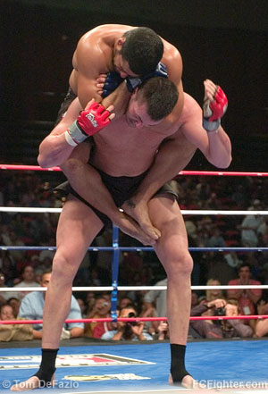 Daniel Gracie choking out Wes Sims