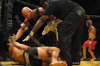 Joe Stephenson def Kiko