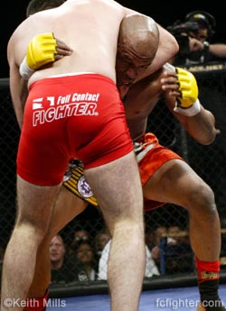 Karo Parisyan trying to choke Shonie Carter