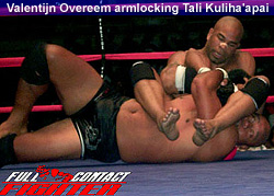 Valentijn Overeem armlocking Tali Kuliha'apai