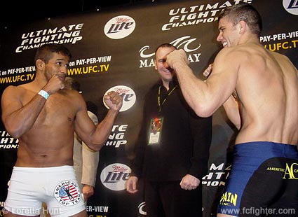 Hermes Franca (left) vs. Josh Thomson