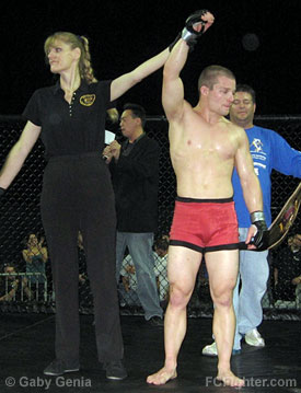 Combat in the Cage (Oct 6, 2007): Zack Makovsky wins CITC Bantamweight title - Photo by Gaby Genia