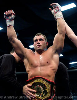 Extreme Cage Combat 5 � Roger Hollett victorious over Ricardeau Francois � Photo by Andrew Stretch