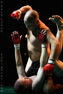 EFI (June 16, 2007): Jerry Spiegel controls his fight with Tim Goodwin from the mount - Photo by Zack Lynch