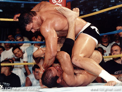 1997: Fabio Gurgel vs. Mark Kerr in WVC