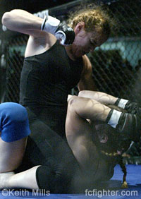 Jennifer Howe beating Judy Neff for Women's World Middleweight belt