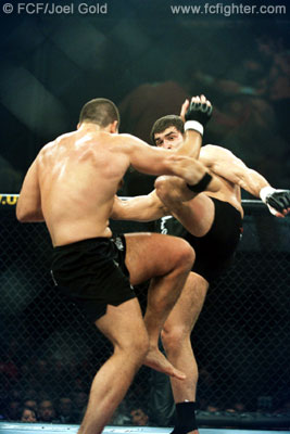 Arlovski kicking Rizzo